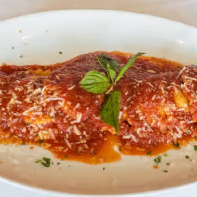 Ravioli Alla Pomadoro.